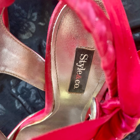 STYLE & CO. red ribbon 👠 heels - Picture 2 of 14